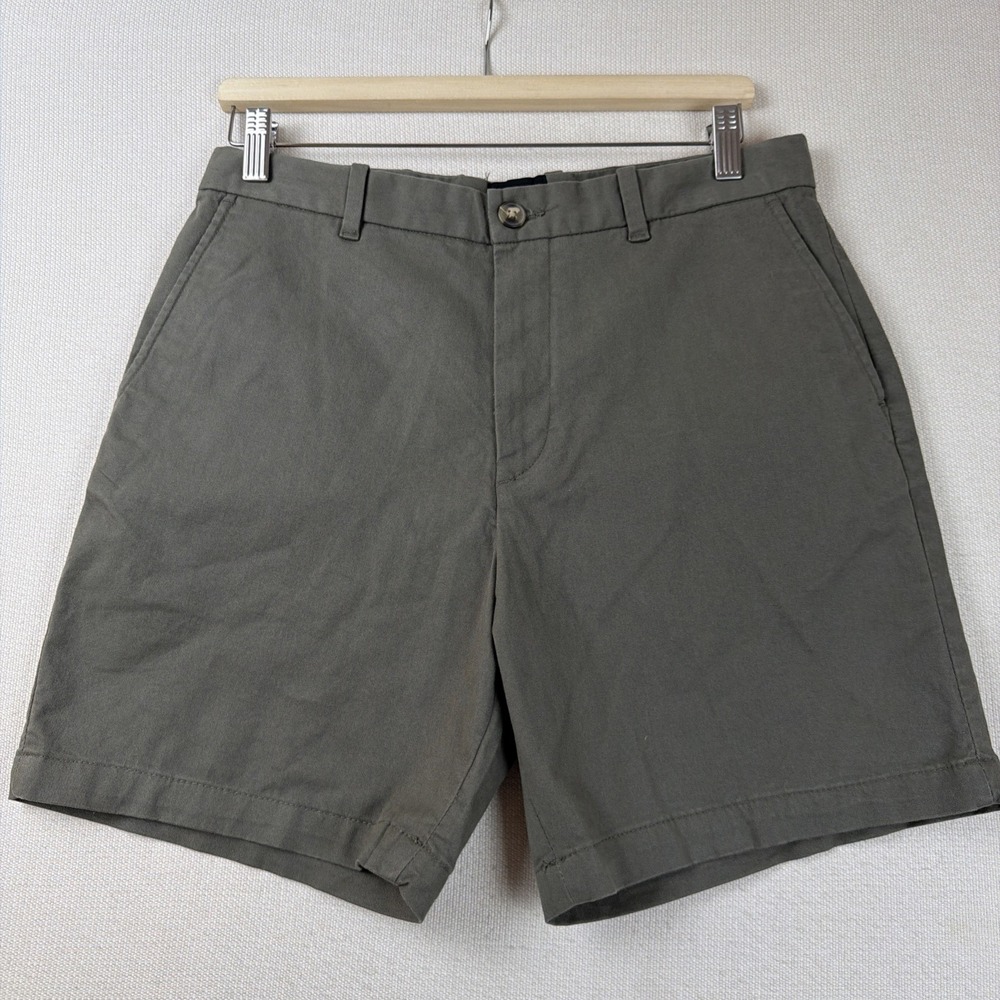 NWT H&M Mens Chino Regular Fit Green Shorts Size 29 Stretch Casual Travel Summer